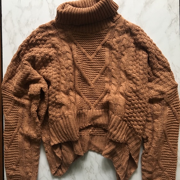 Cropped sweater - Picture 4 of 4